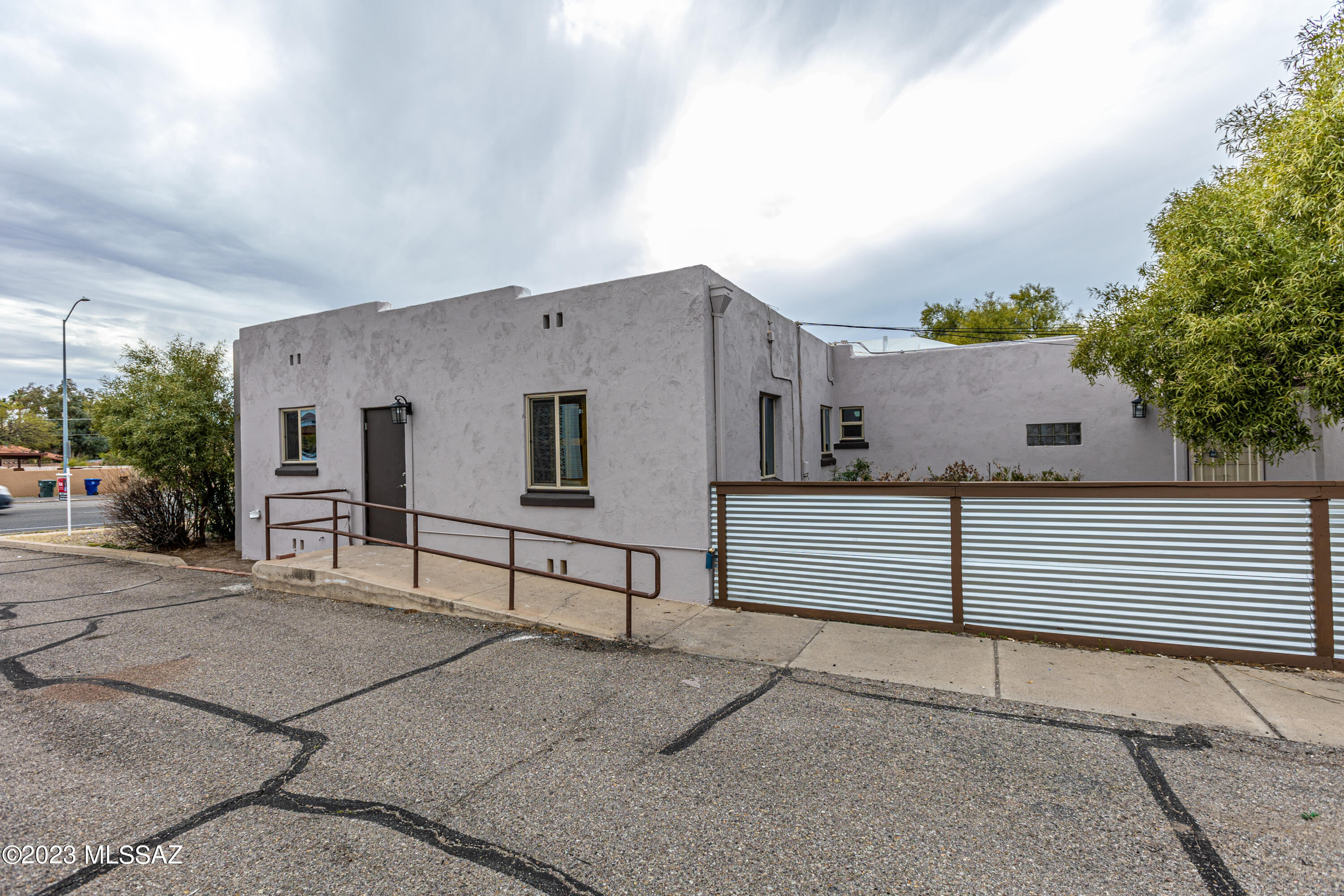 2017 East Grant Road Tucson, AZ 85719 - Photo 33 of 36 Gallery Image 33