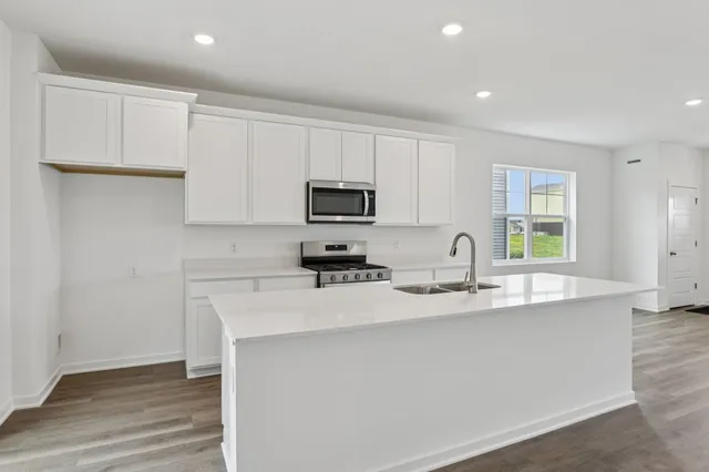 $421,990 | 553 Trysil Alley North, Stoughton, WI 53589