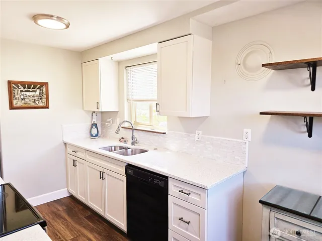 $398,000 | 901 North Forest Street, Unit 109, Bellingham, WA 98225