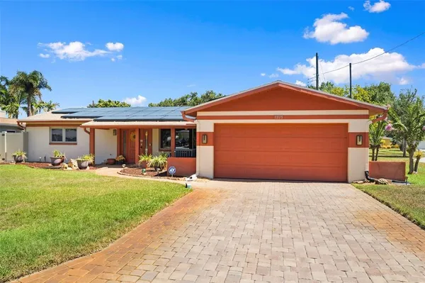 $440,000 | 5915 46th Avenue North, Kenneth City, FL 33709