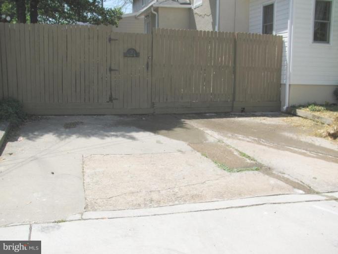 3 Bayship Road Dundalk, MD 21222 - Photo 14 of 30 2 Car Parking