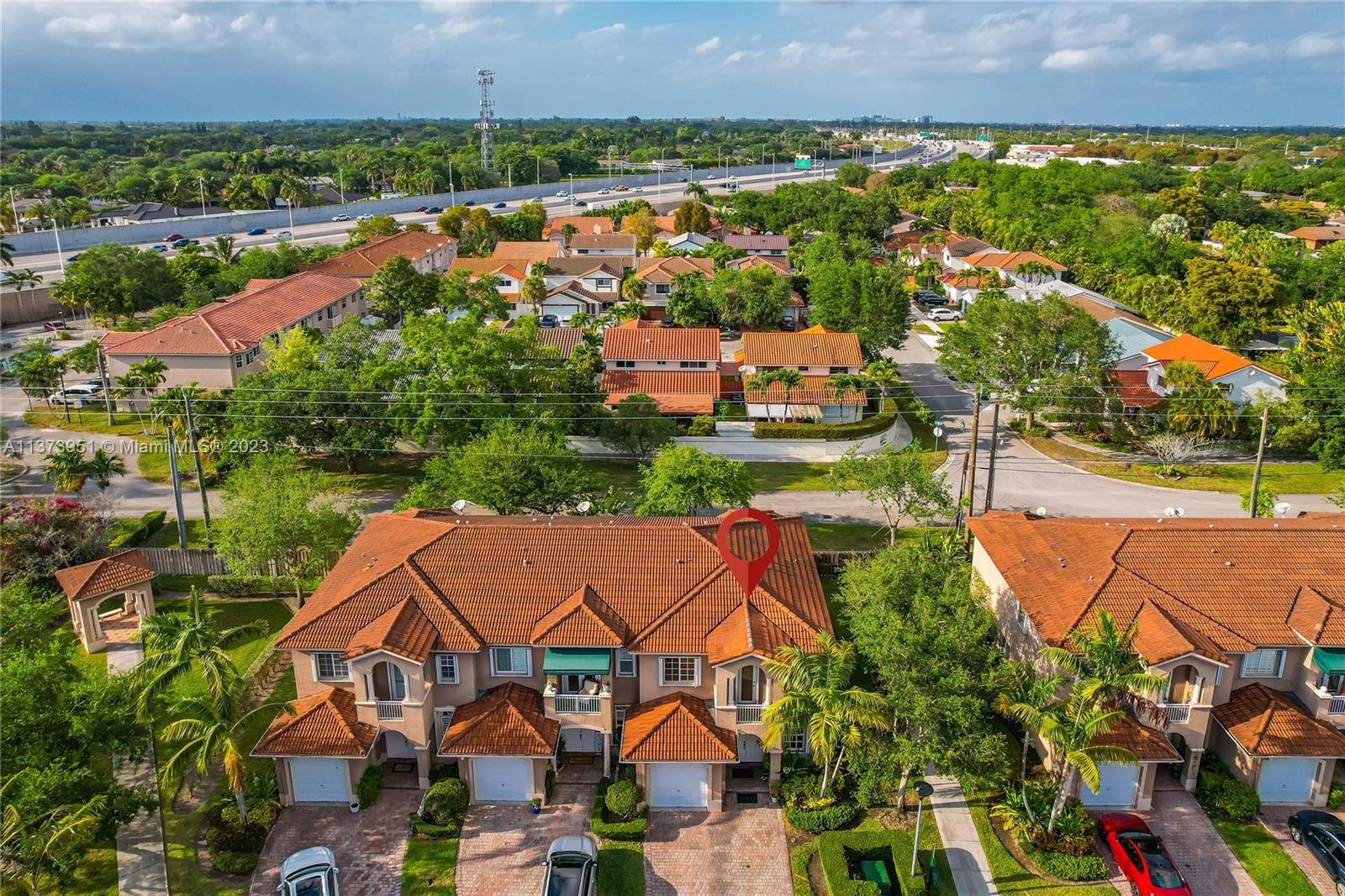 11875 Southwest 80th Street Miami, FL 33183 - Photo 4 of 34