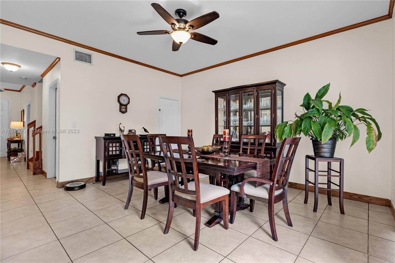 11875 Southwest 80th Street Miami, FL 33183 - Photo 7 of 34