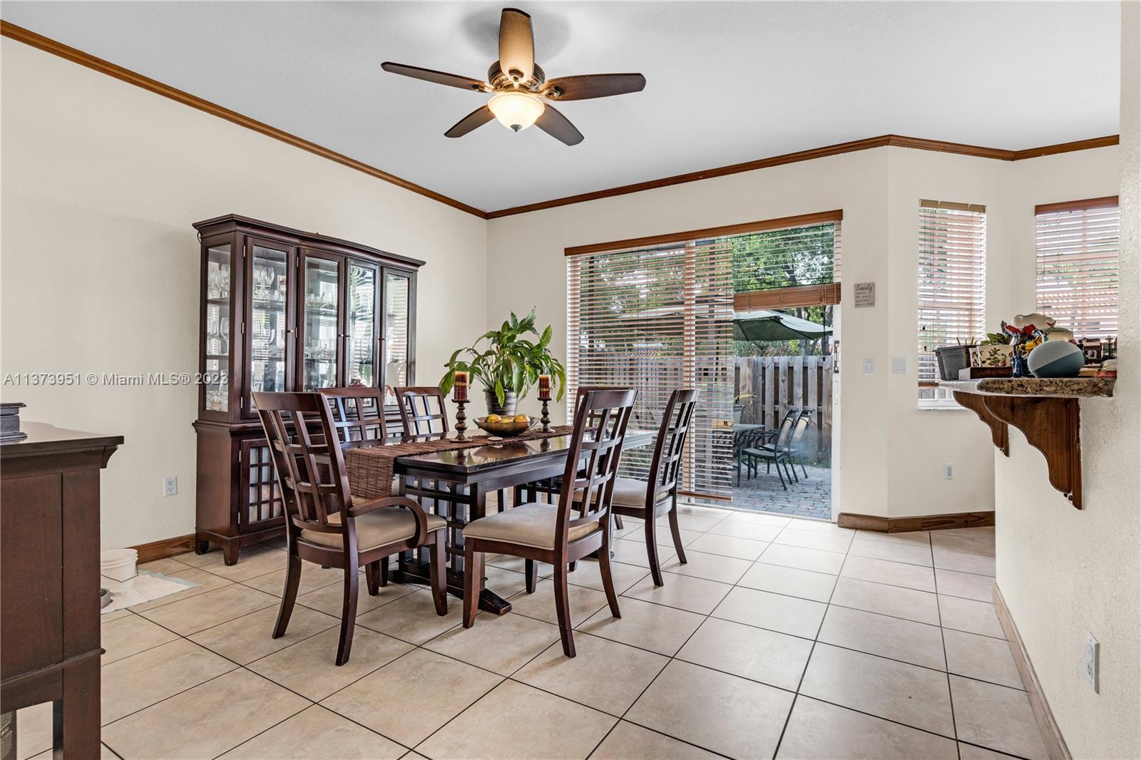 11875 Southwest 80th Street Miami, FL 33183 - Photo 8 of 34