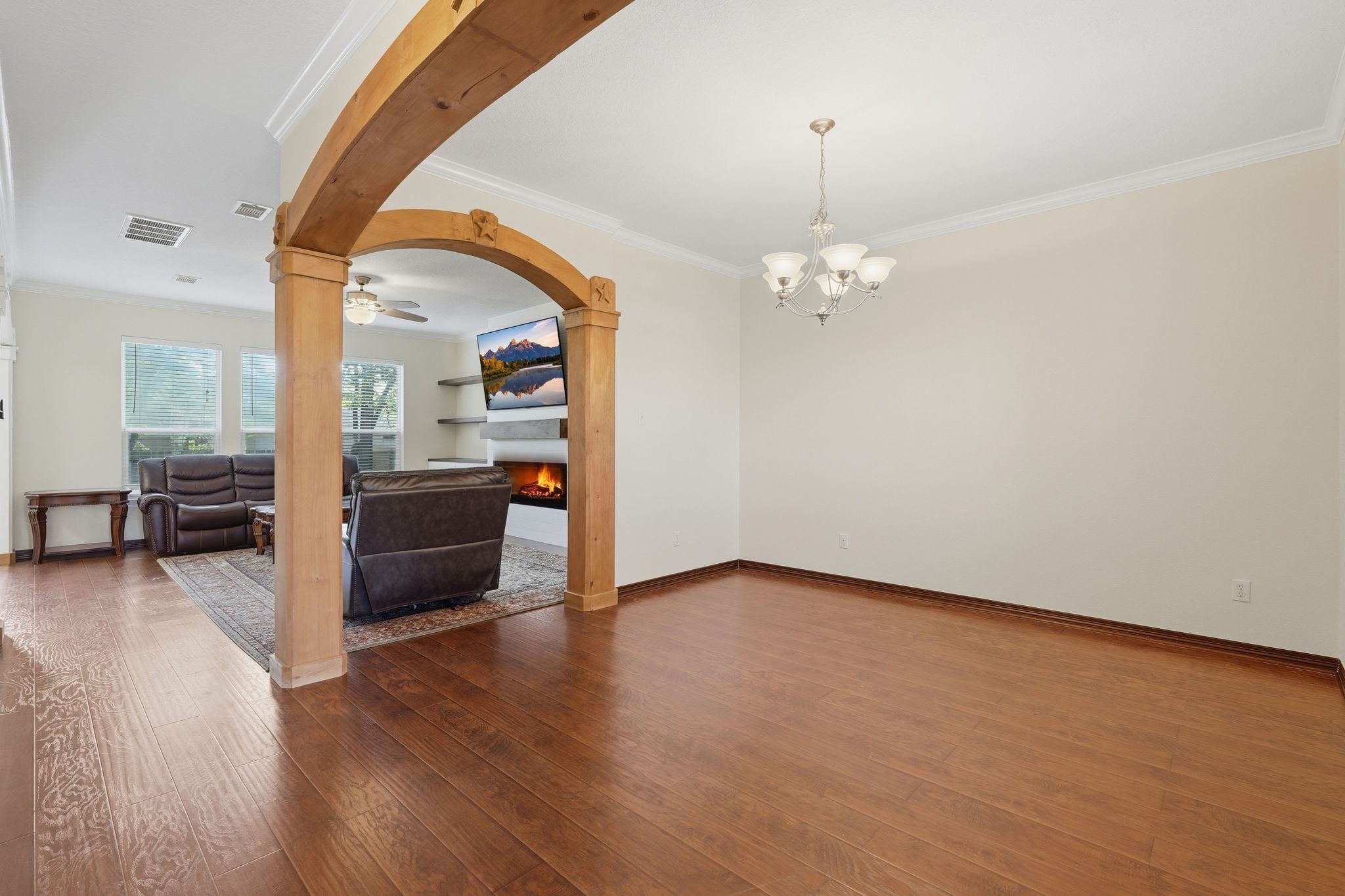 236 Doncaster Street Conroe, TX 77303 - Photo 5 of 50