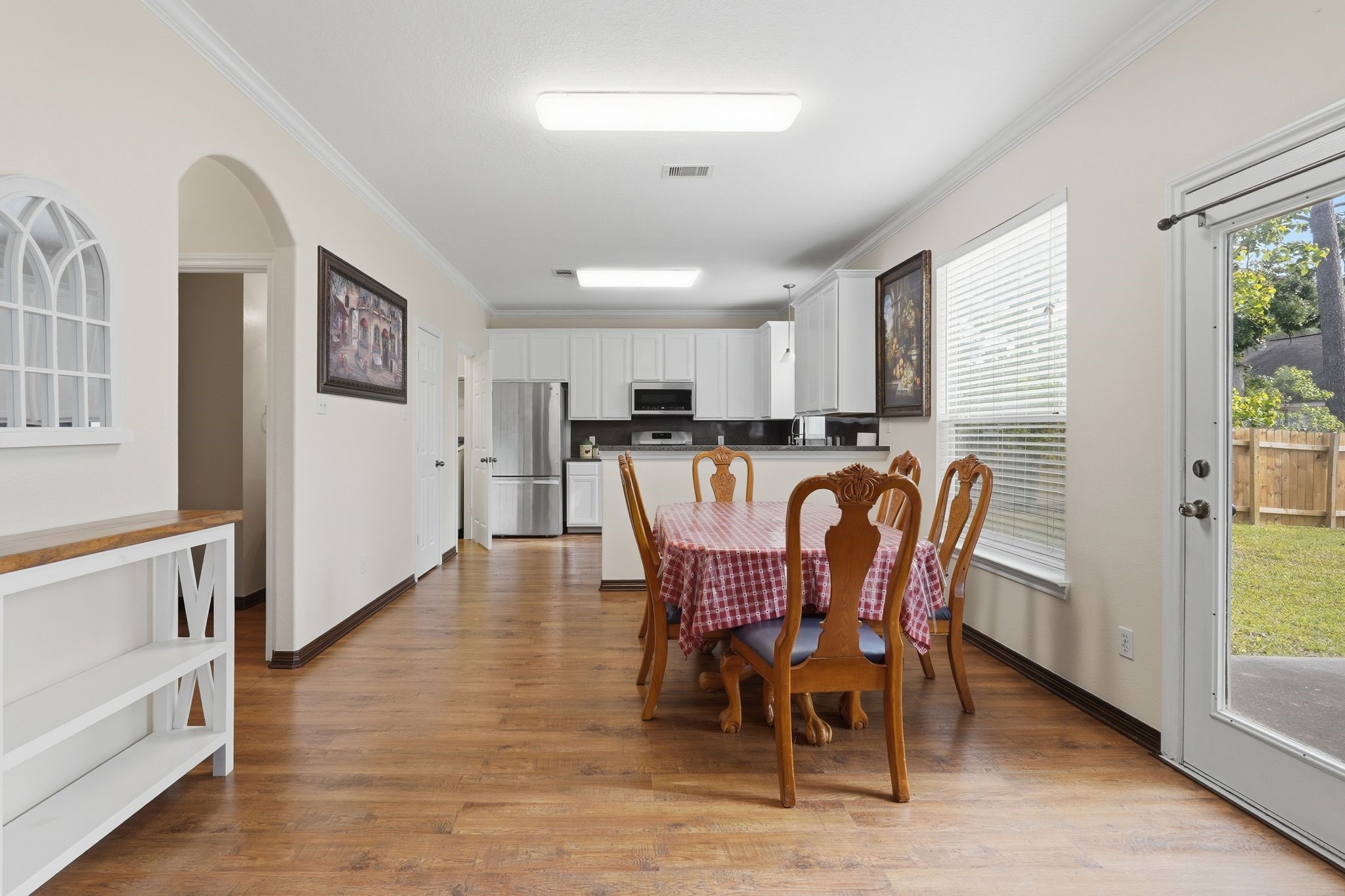 236 Doncaster Street Conroe, TX 77303 - Photo 10 of 50