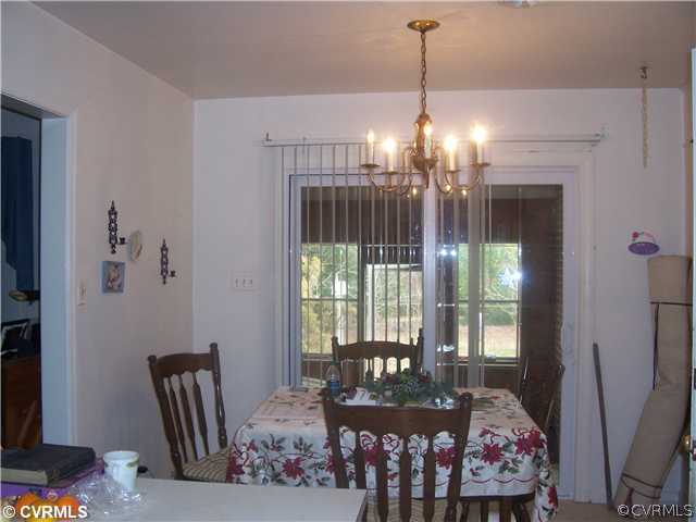 9143 Old Stage Road Prince George, VA 23875 - Photo 4 of 7 Dining Room