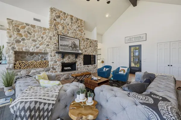 $2,250,000 | 550 Camp Cypress Trail, Winnsboro, TX 75494