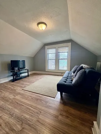 $2,400 | 38 Greenacre Square, Unit 2 & 3, Springfield, MA 01105