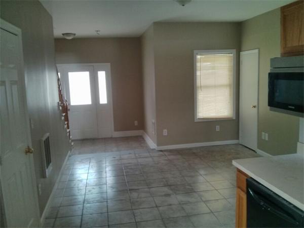177 Sunderland Road, Unit B Worcester, MA 01604 - Photo 2 of 9 Gallery Image 2