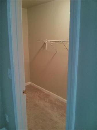 177 Sunderland Road, Unit B Worcester, MA 01604 - Photo 7 of 9 Gallery Image 7