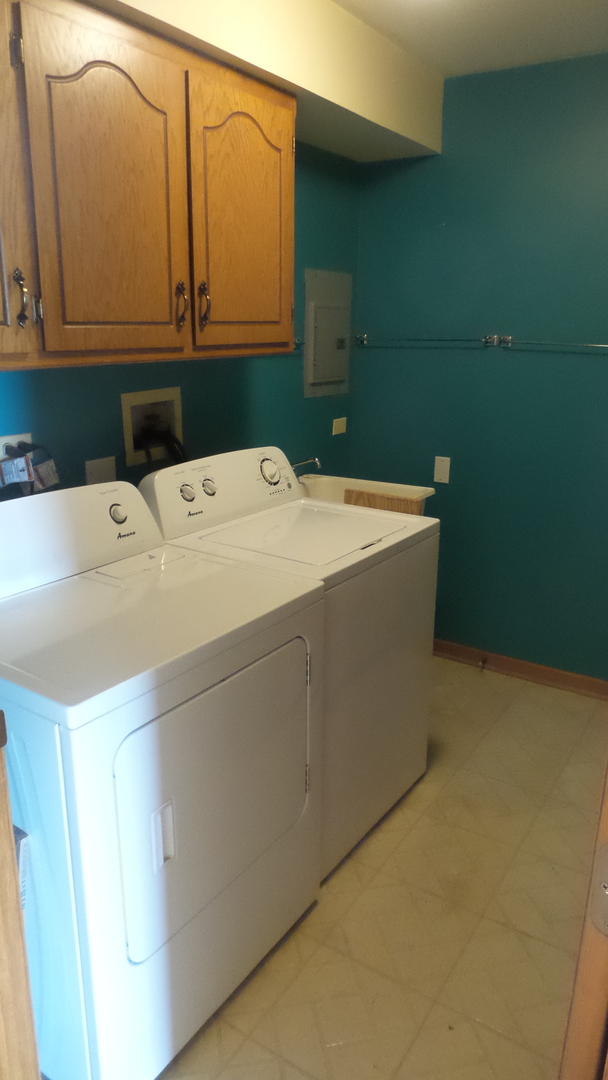6142 West 63rd Street, Unit 2W Chicago, IL 60638 - Photo 9 of 18