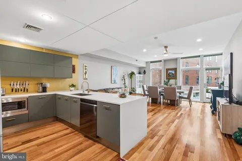 $725,000 | 151 West Laurel Street, Unit A, Philadelphia, PA 19123