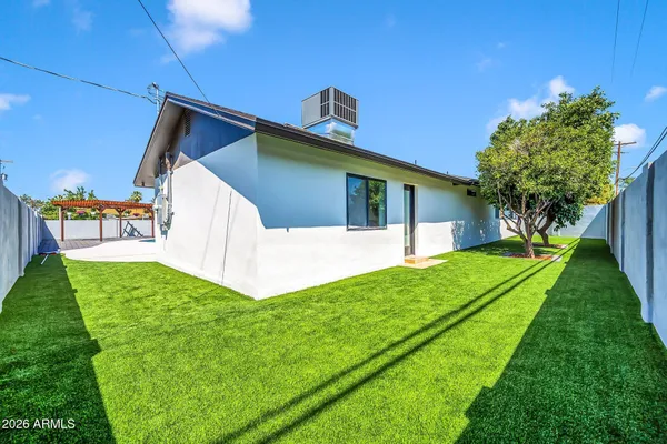 $1,999,999 | 5125 East Mulberry Drive, Phoenix, AZ 85018