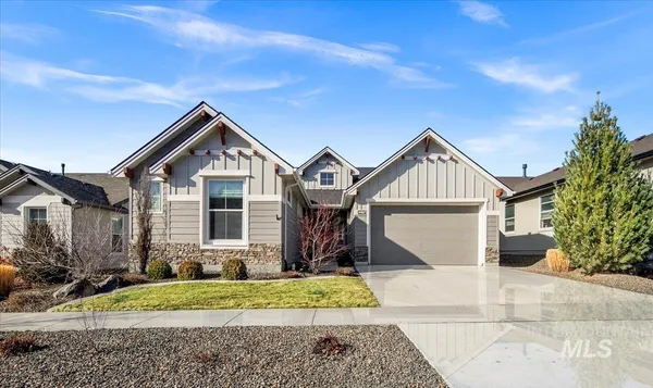 $569,999 | 20557 North Glenisla Avenue, Boise, ID 83714
