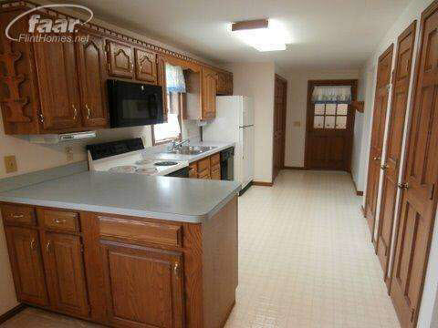 7579 West Hibbard Road Ovid, MI 48866 - Photo 7 of 18 20401031-6.JPG