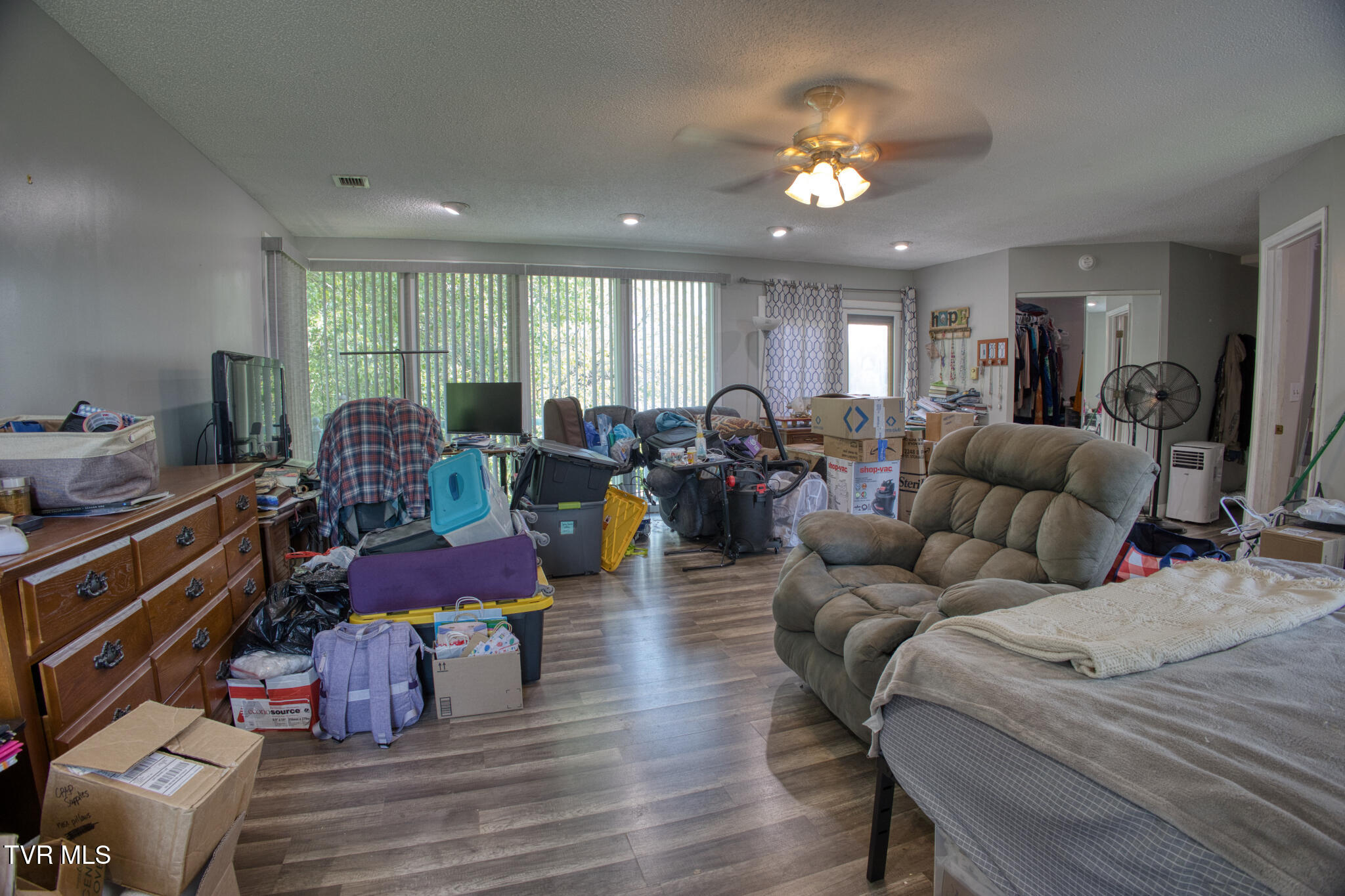 1721 Siam Road Elizabethton, TN 37643 - Photo 32 of 41 R6II7212_HDR