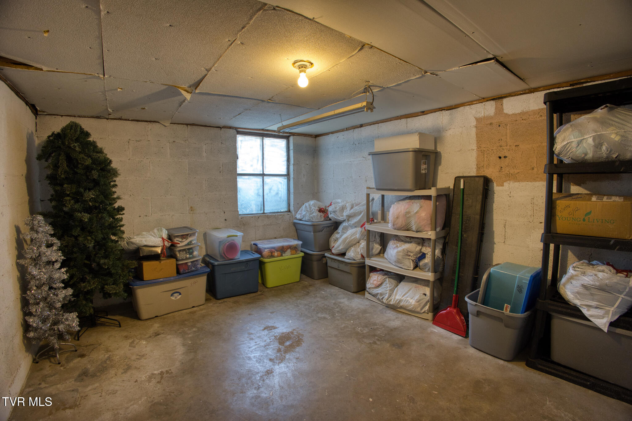 1721 Siam Road Elizabethton, TN 37643 - Photo 38 of 41 R6II7735_HDR