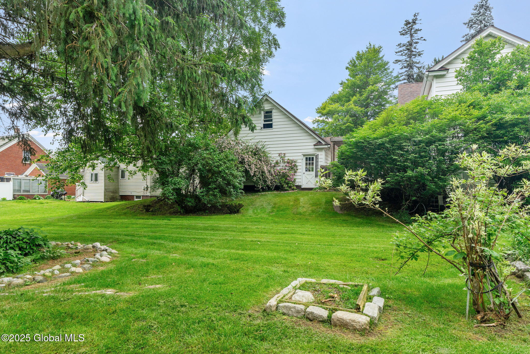 1423 Midline Road Amsterdam, NY 12010 - Photo 7 of 70 1423 Midline rd (7)
