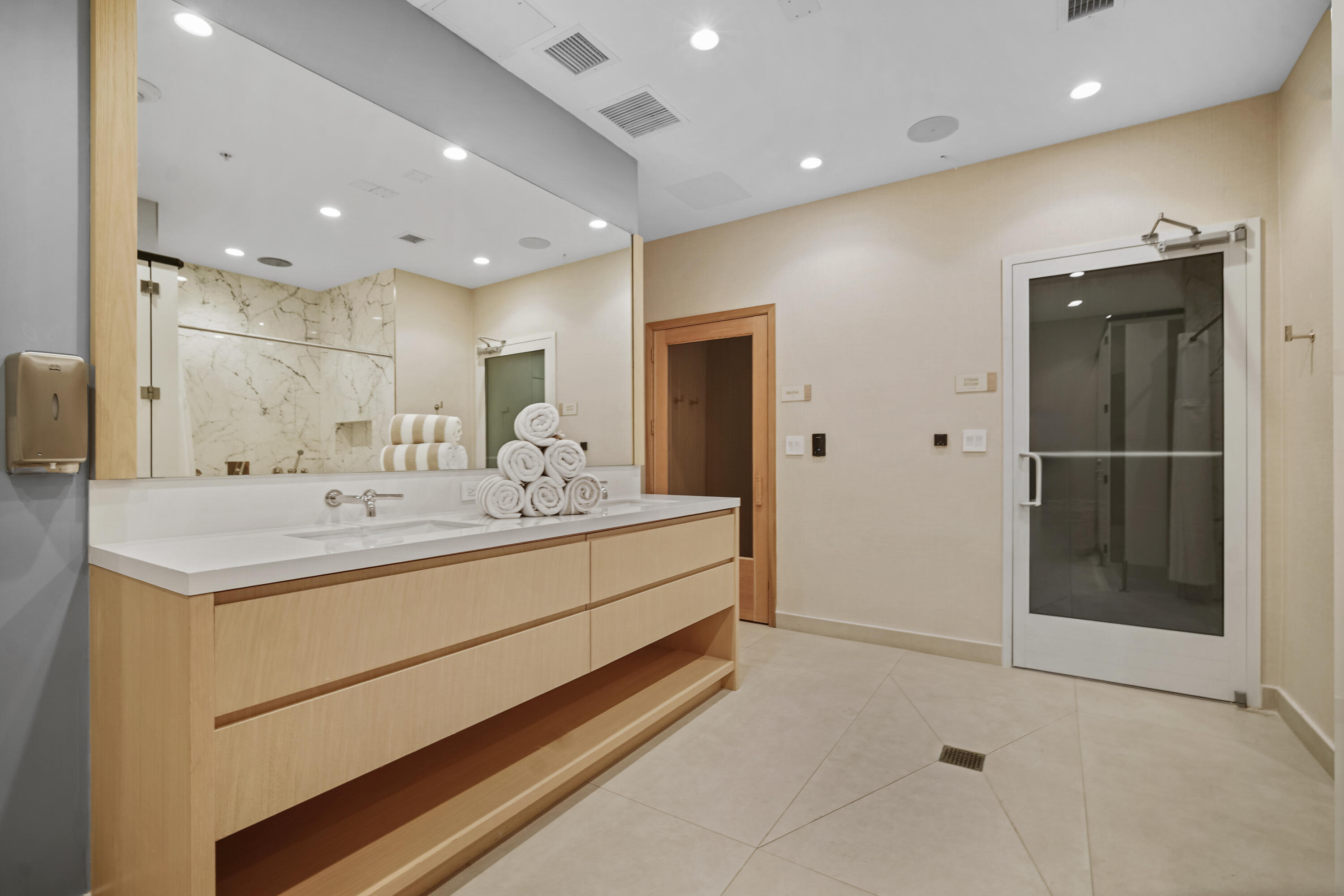 725 South Ocean Boulevard, Unit 206 Boca Raton, FL 33432 - Photo 49 of 49 _DSC2572