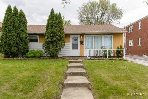 $2,000 | 394 West 15th Street, Chicago Heights, IL 60411