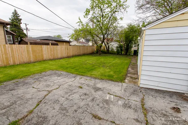 $2,000 | 394 West 15th Street, Chicago Heights, IL 60411