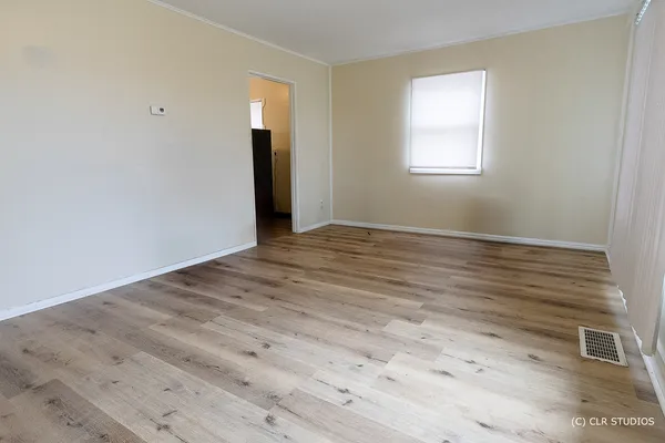 $2,000 | 394 West 15th Street, Chicago Heights, IL 60411