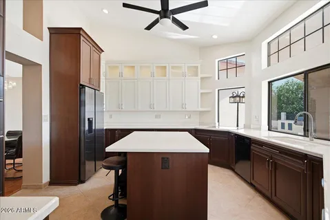 $1,025,000 | 15814 North 12th Street, Phoenix, AZ 85022