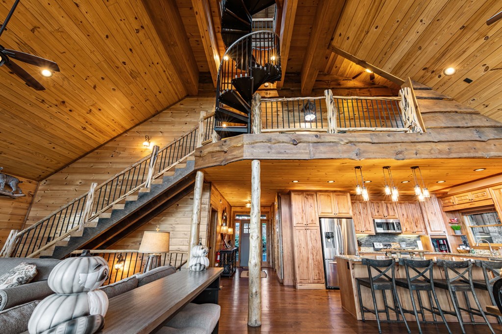 904 Racoon Road Blue Ridge, GA 30513 - Photo 6 of 101 Gallery Image 6