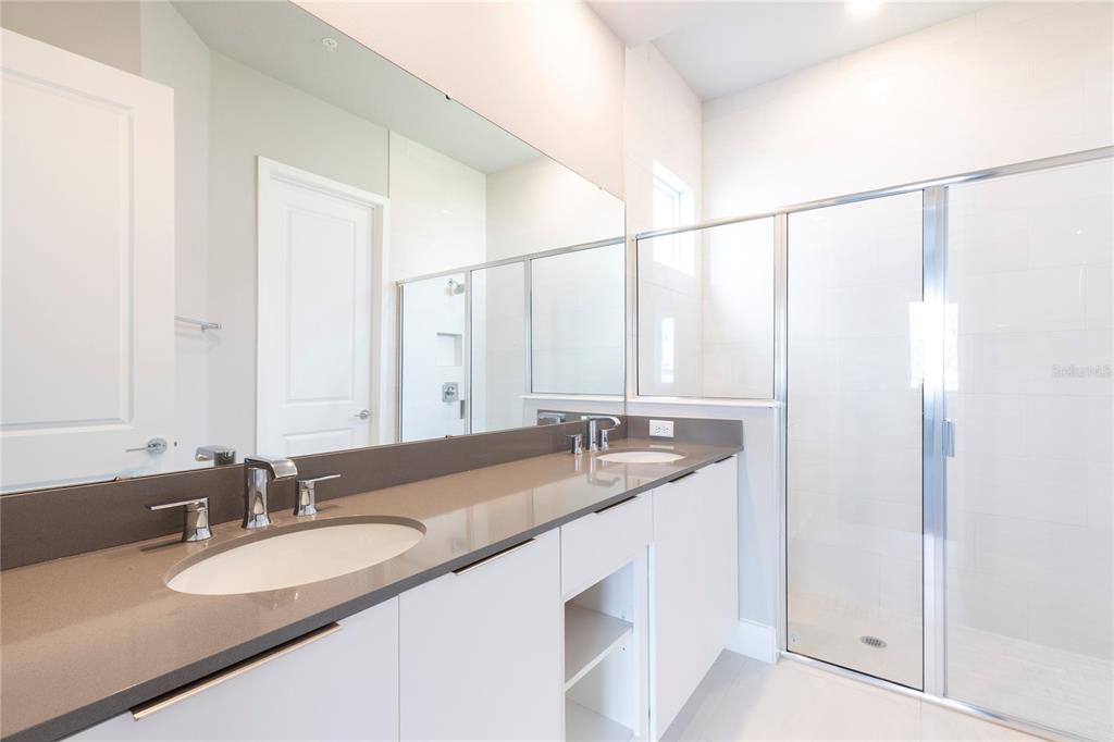 7760 Sandy Ridge Drive, Unit 121 Reunion, FL 34747 - Photo 9 of 13