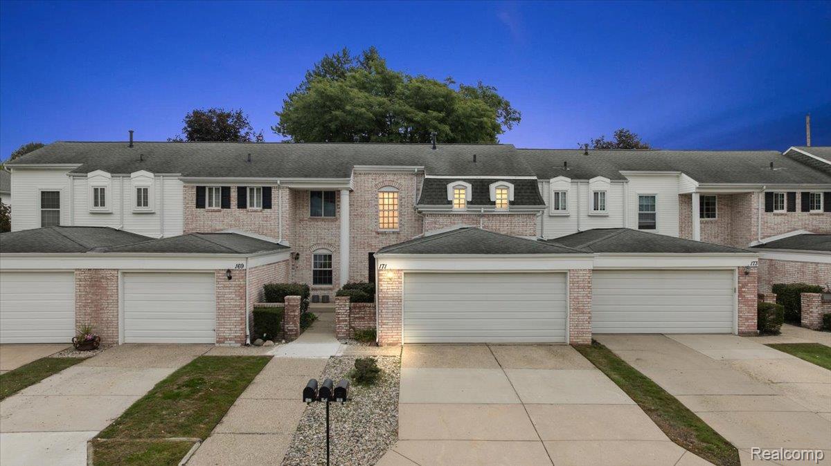171 Manor Way, Unit 146 Rochester, MI 48309 - Photo 1 of 63 Incredible condominium