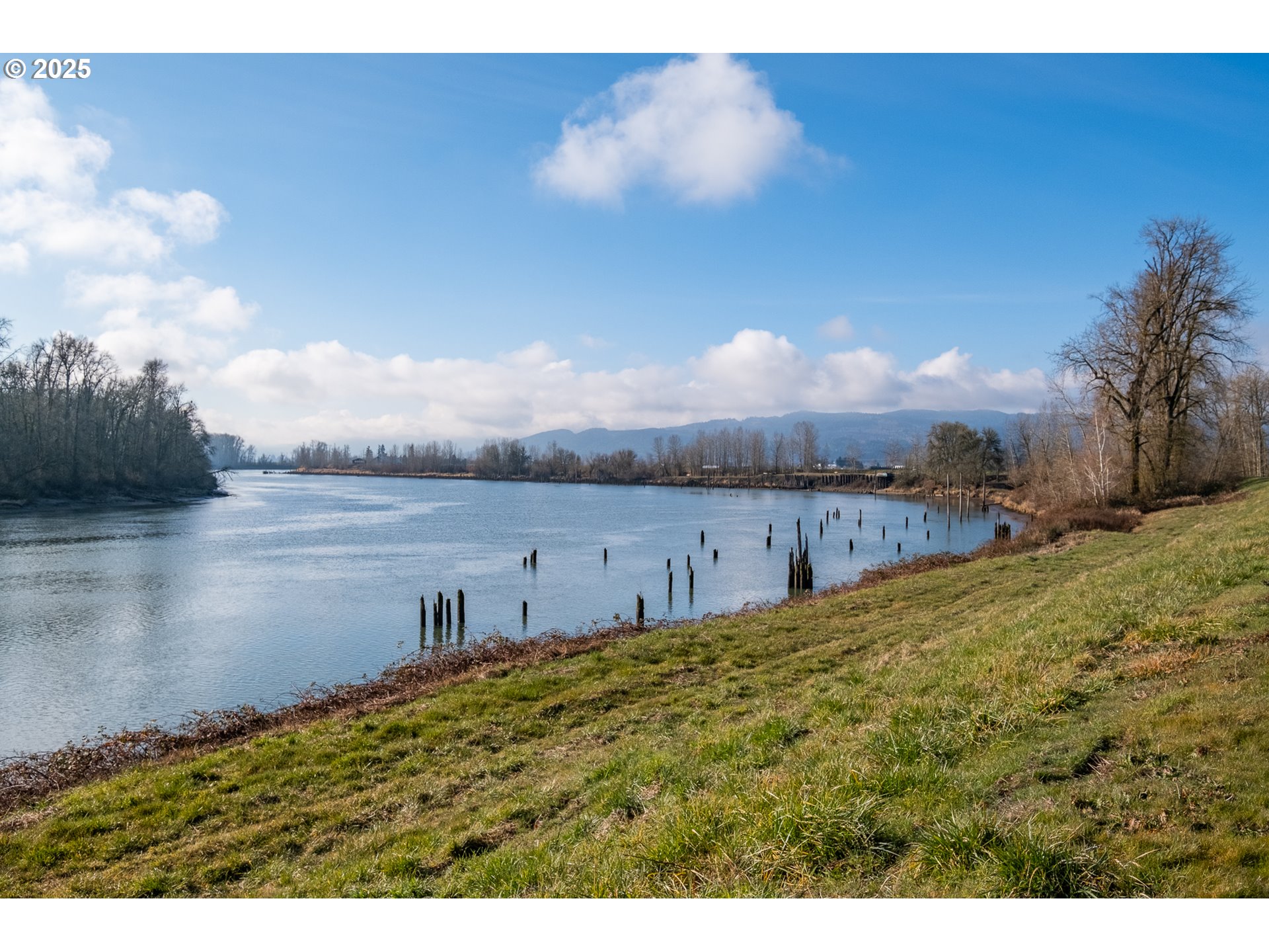35308 Riverside Lane Scappoose, OR 97056 - Photo 18 of 48 a view of a lake