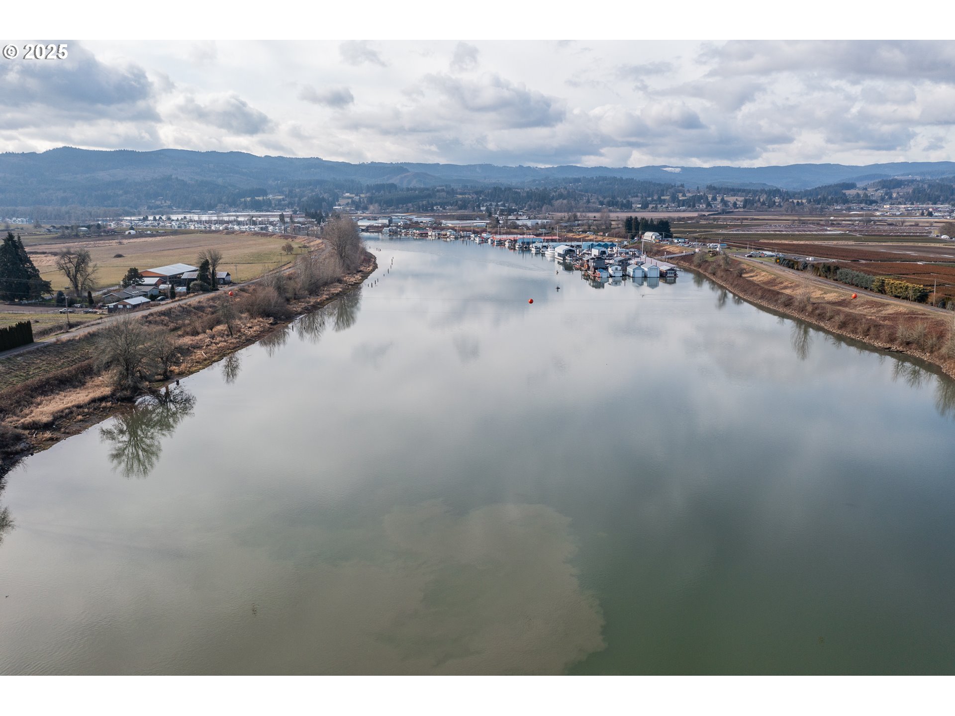 35308 Riverside Lane Scappoose, OR 97056 - Photo 35 of 48 a view of city and ocean