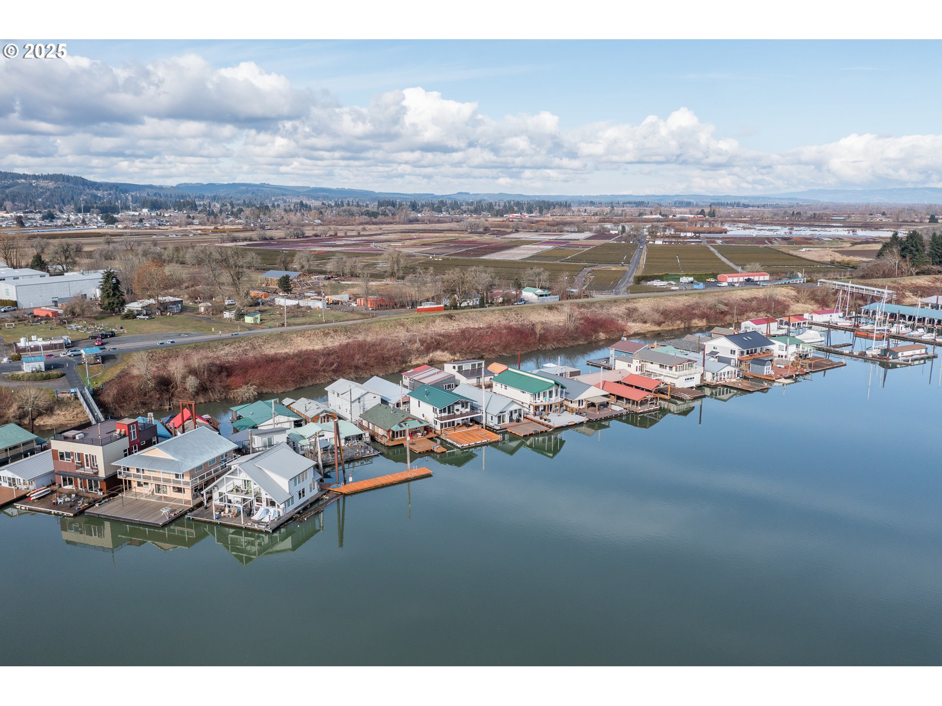 35308 Riverside Lane Scappoose, OR 97056 - Photo 36 of 48 a view of a city and lake view