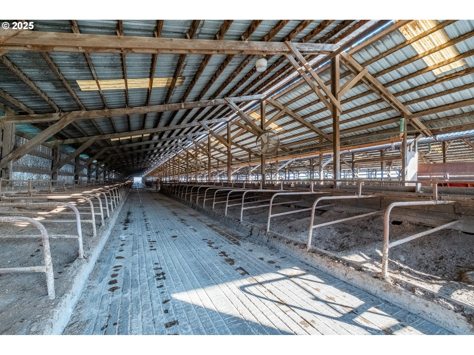 35308 Riverside Lane Scappoose, OR 97056 - Photo 39 of 48 a view of roof