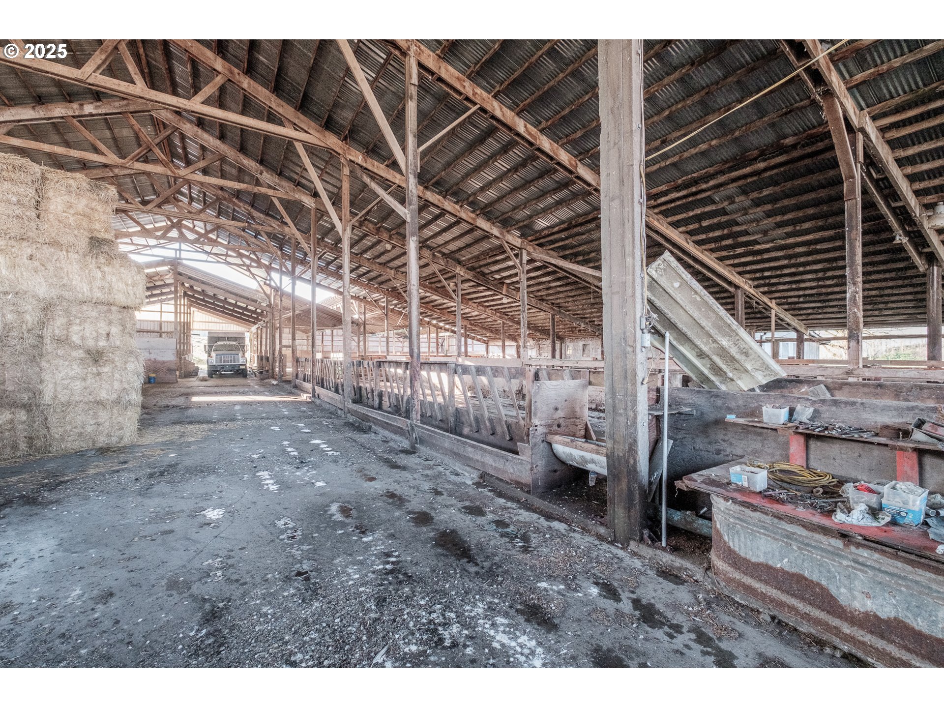 35308 Riverside Lane Scappoose, OR 97056 - Photo 45 of 48 a view of storage and utility room