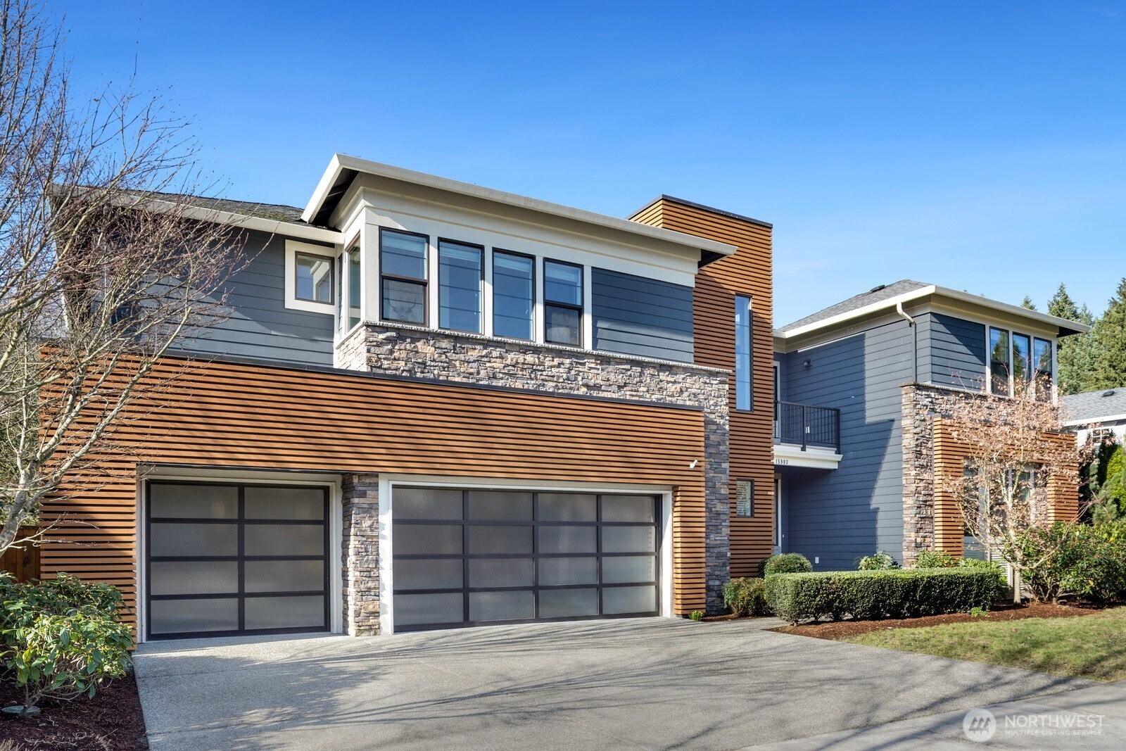 15903 98th Avenue Northeast Bothell, WA 98011 - Photo 4 of 37