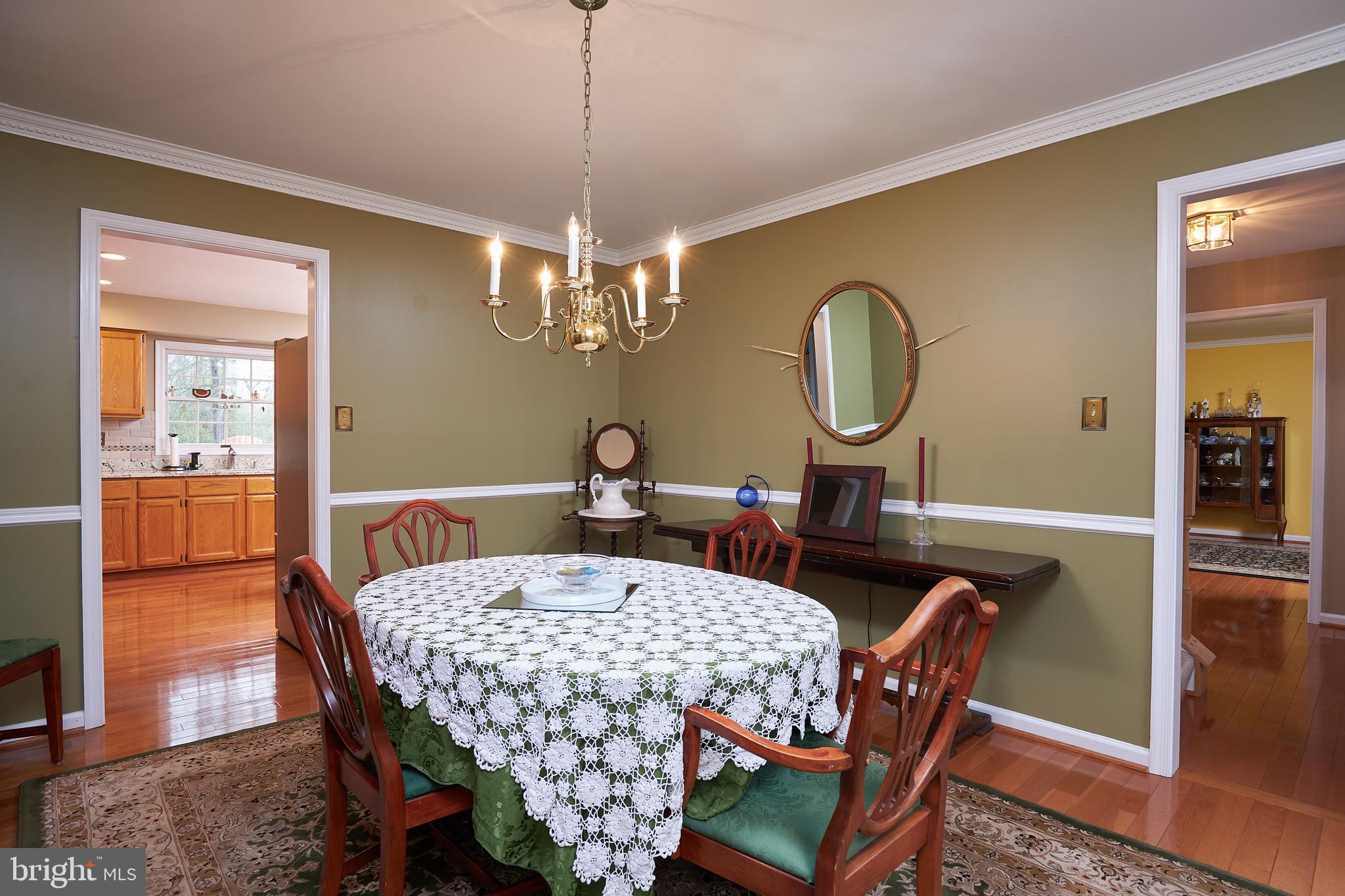 19509 Halmos Road Poolesville, MD 20837 - Photo 8 of 53