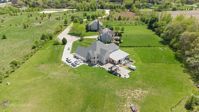 a picture of lake view