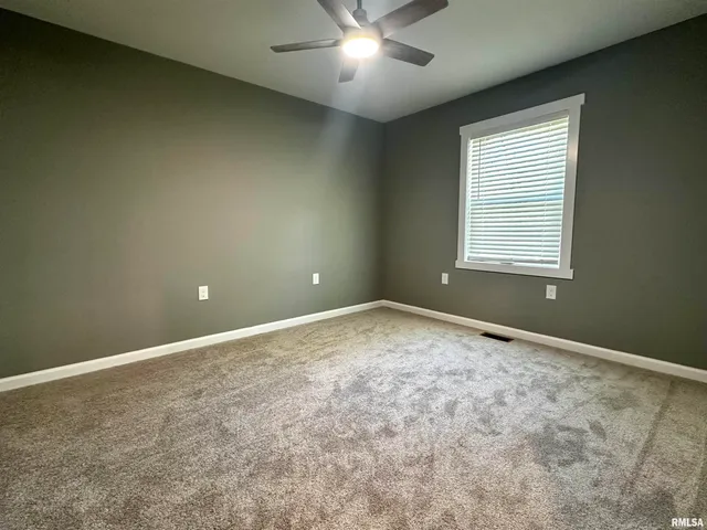 $149,500 | 575 5th Street, Omaha, IL 62871