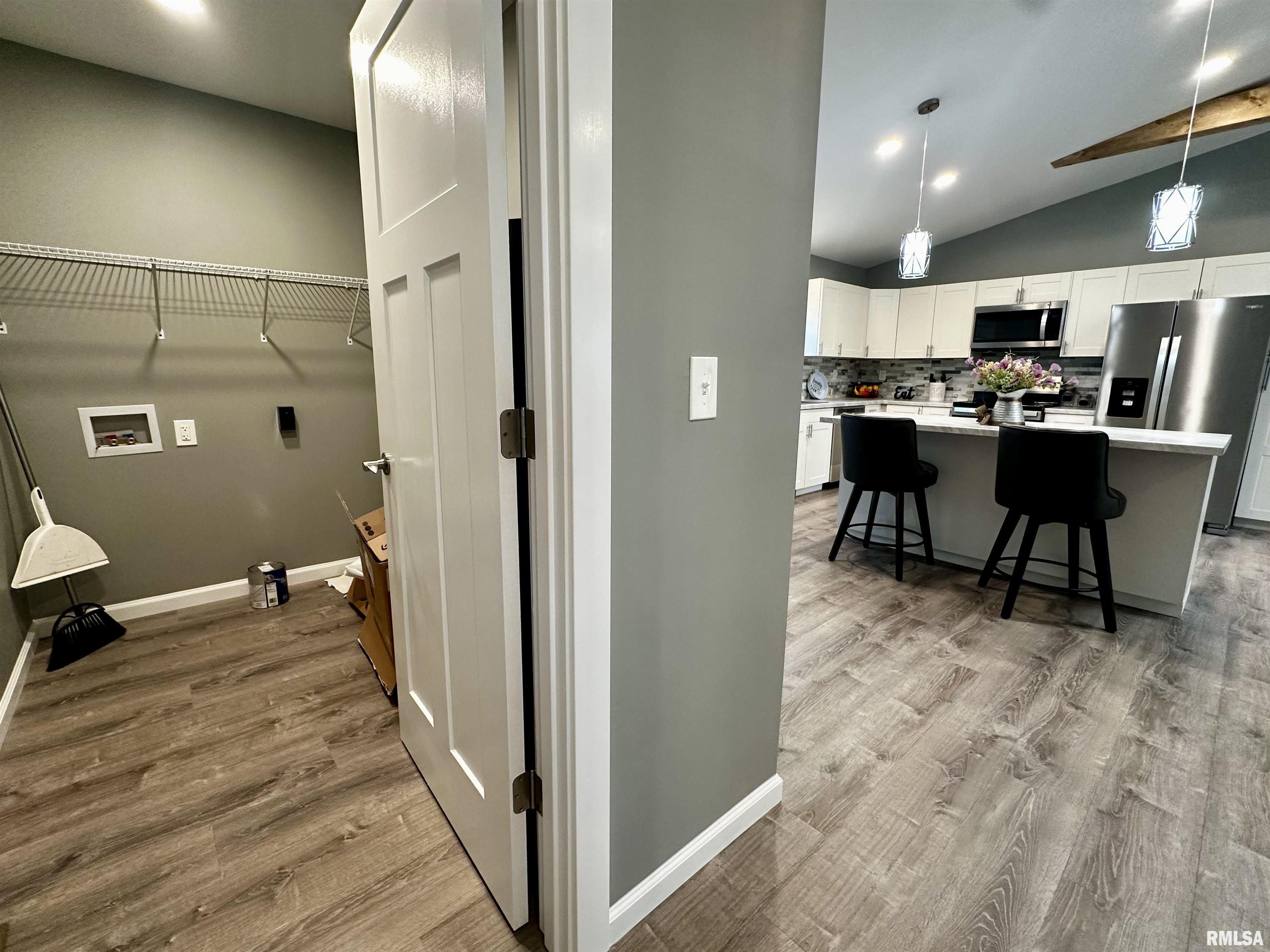 575 5th Street Omaha, IL 62871 - Photo 12 of 27