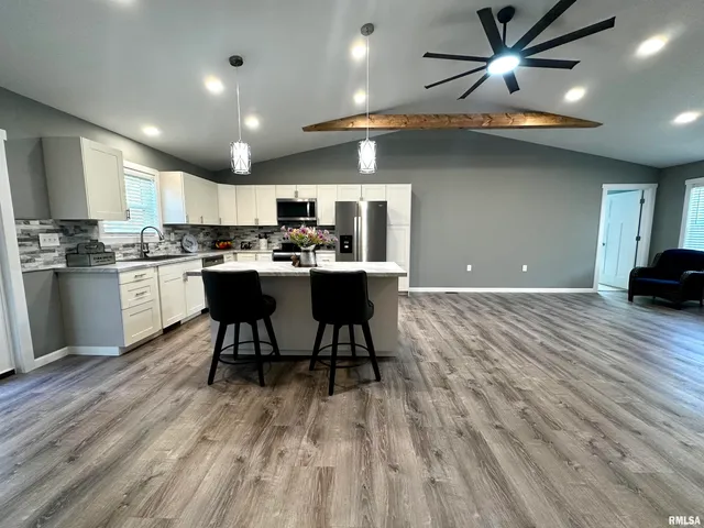 $149,500 | 575 5th Street, Omaha, IL 62871