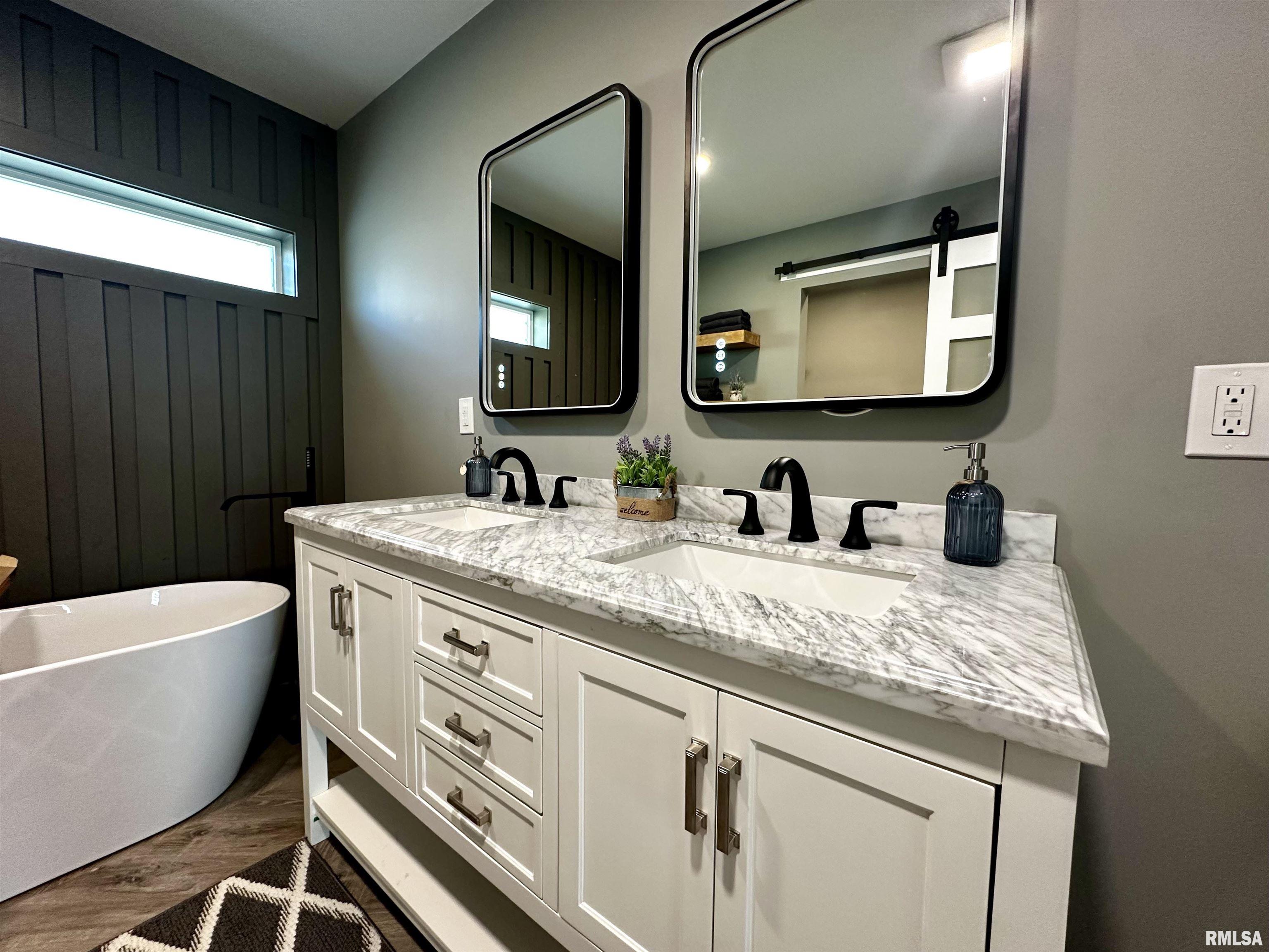 575 5th Street Omaha, IL 62871 - Photo 17 of 27