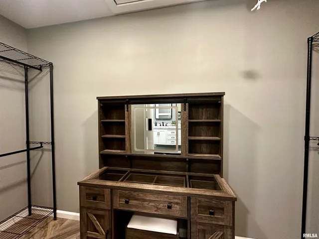 $149,500 | 575 5th Street, Omaha, IL 62871