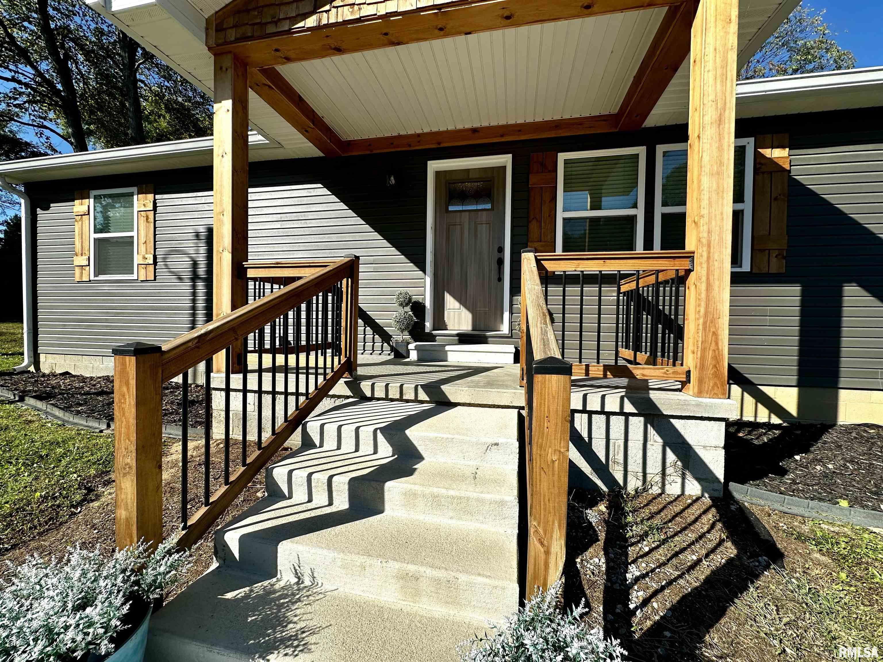 575 5th Street Omaha, IL 62871 - Photo 21 of 27