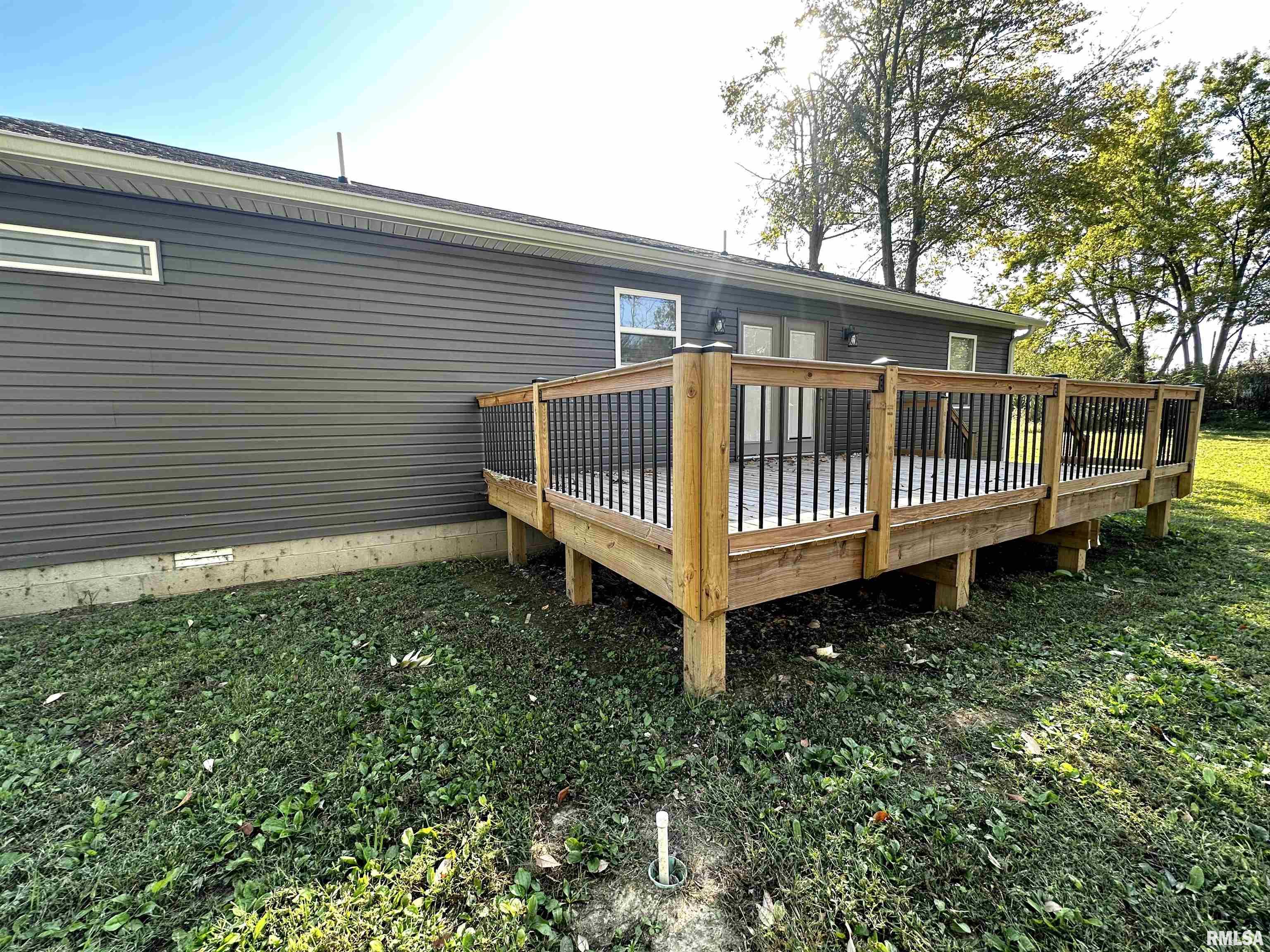 575 5th Street Omaha, IL 62871 - Photo 23 of 27