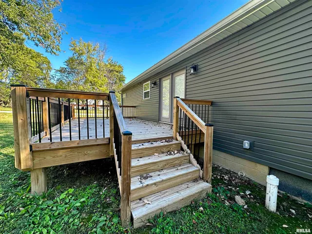 $149,500 | 575 5th Street, Omaha, IL 62871