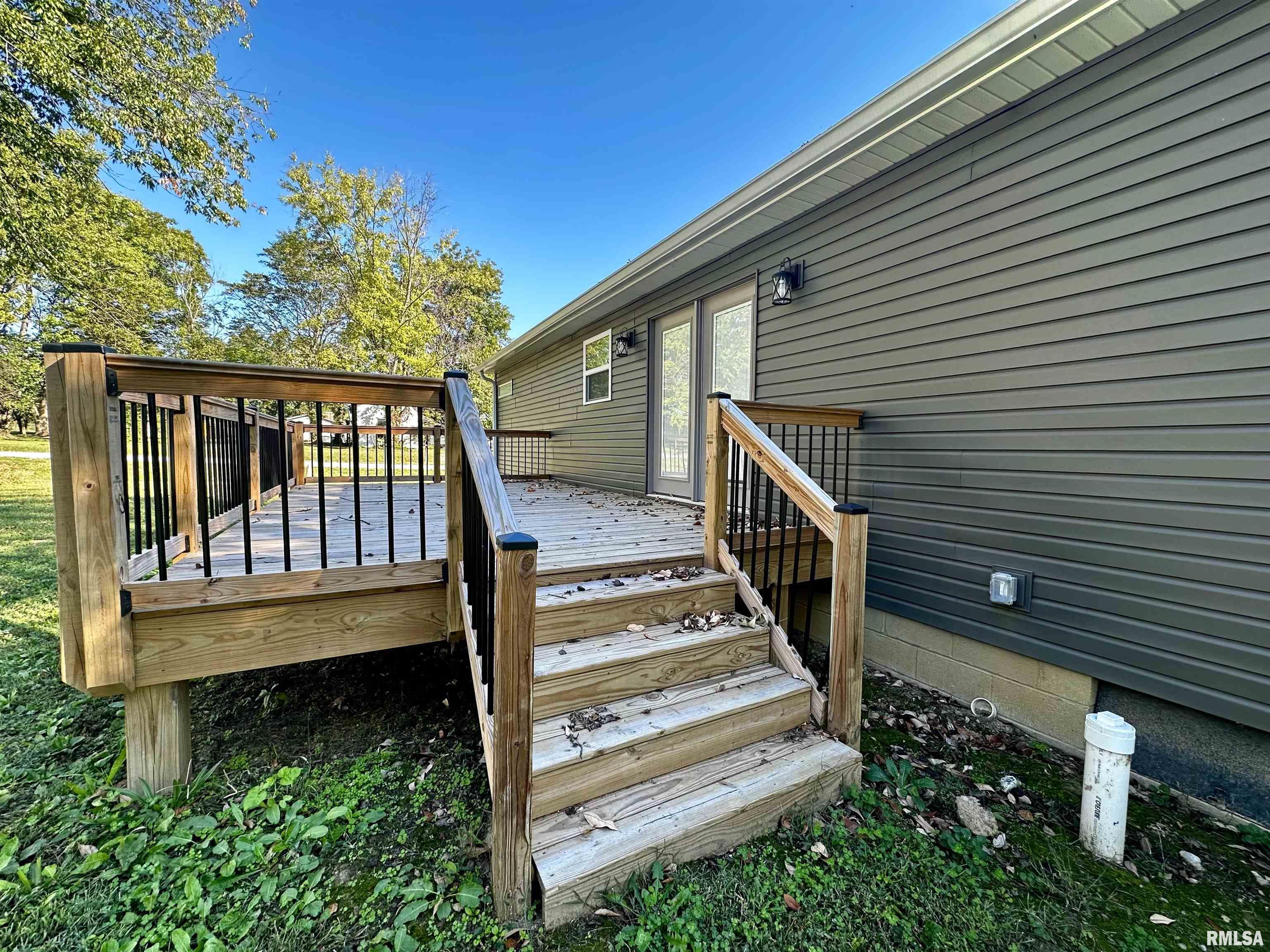 575 5th Street Omaha, IL 62871 - Photo 25 of 27