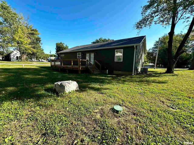 $149,500 | 575 5th Street, Omaha, IL 62871