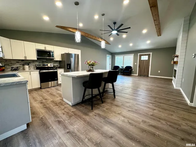 $149,500 | 575 5th Street, Omaha, IL 62871